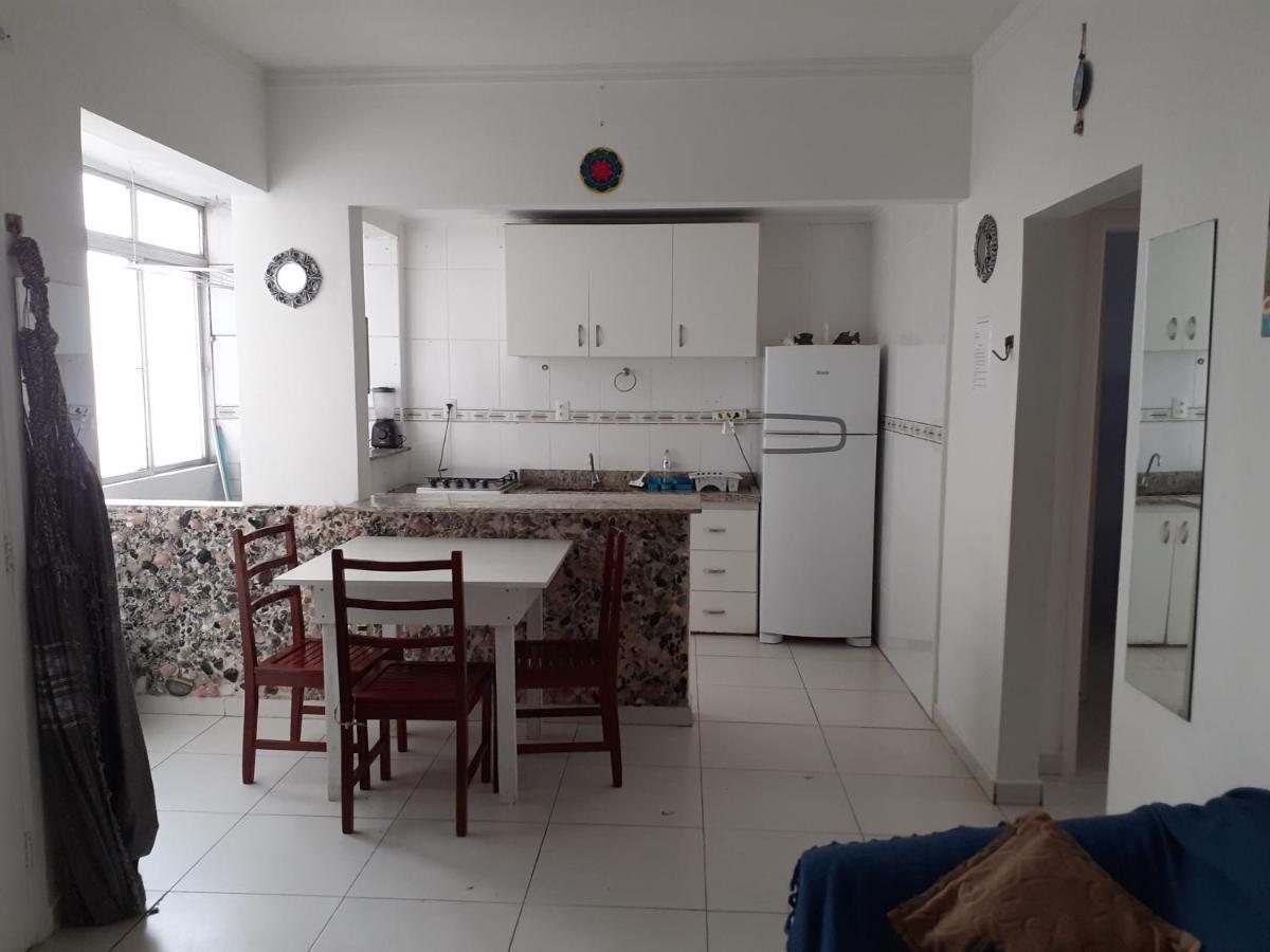 Apartamento Vento E Mar - 2 Quartos Com Sacada Na Quadra Da Praia Do Gonzaga Santos  Exteriör bild