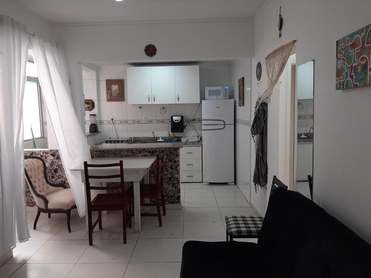 Apartamento Vento E Mar - 2 Quartos Com Sacada Na Quadra Da Praia Do Gonzaga Santos  Exteriör bild