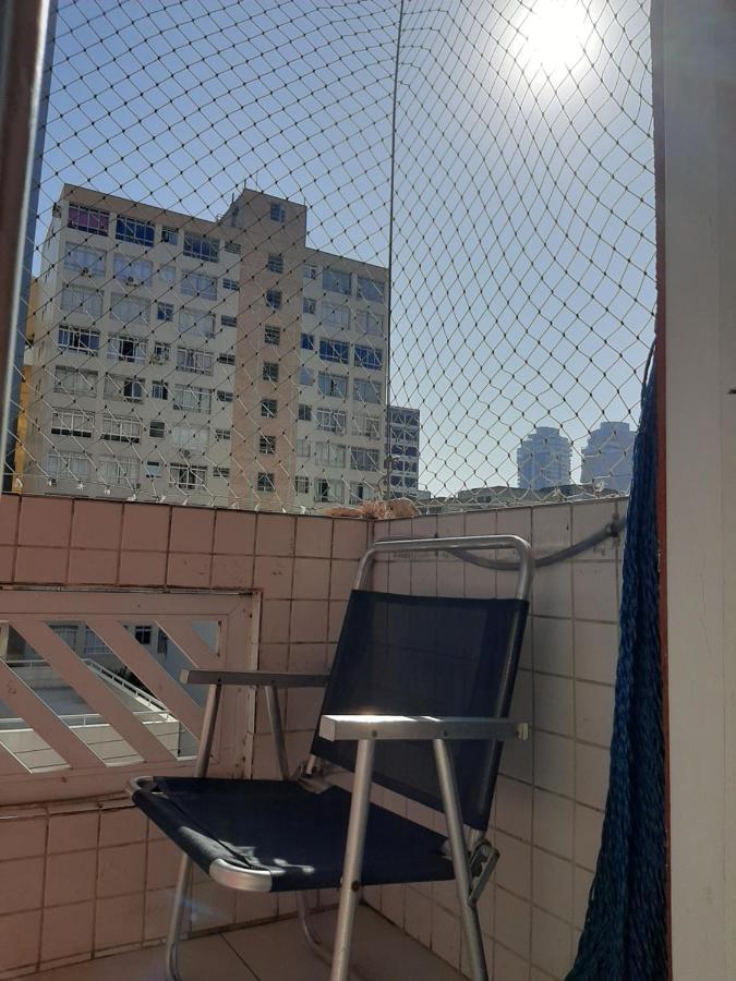 Apartamento Vento E Mar - 2 Quartos Com Sacada Na Quadra Da Praia Do Gonzaga Santos  Exteriör bild