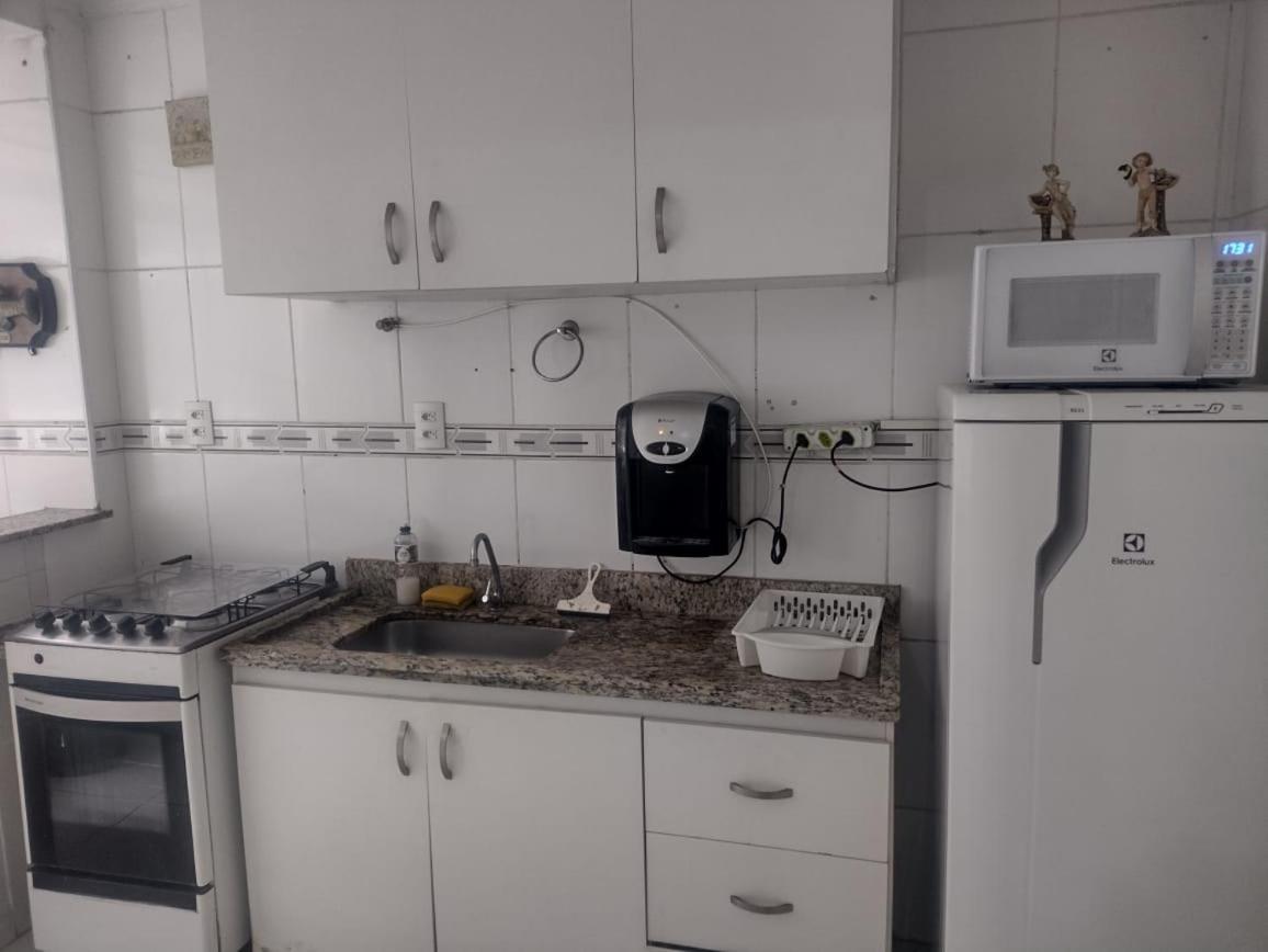 Apartamento Vento E Mar - 2 Quartos Com Sacada Na Quadra Da Praia Do Gonzaga Santos  Exteriör bild